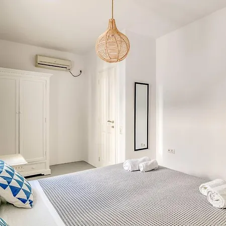 Sand And Seas: Asterias Holiday home Ambelas